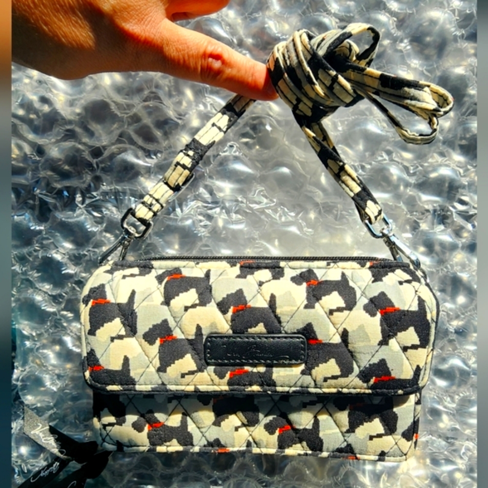 Vera Bradley Black and Cream Quilted Women's Wallet